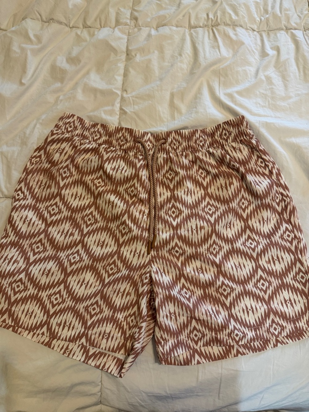 Forever 21 Men's Brown and Cream Patterned Swim Trunks